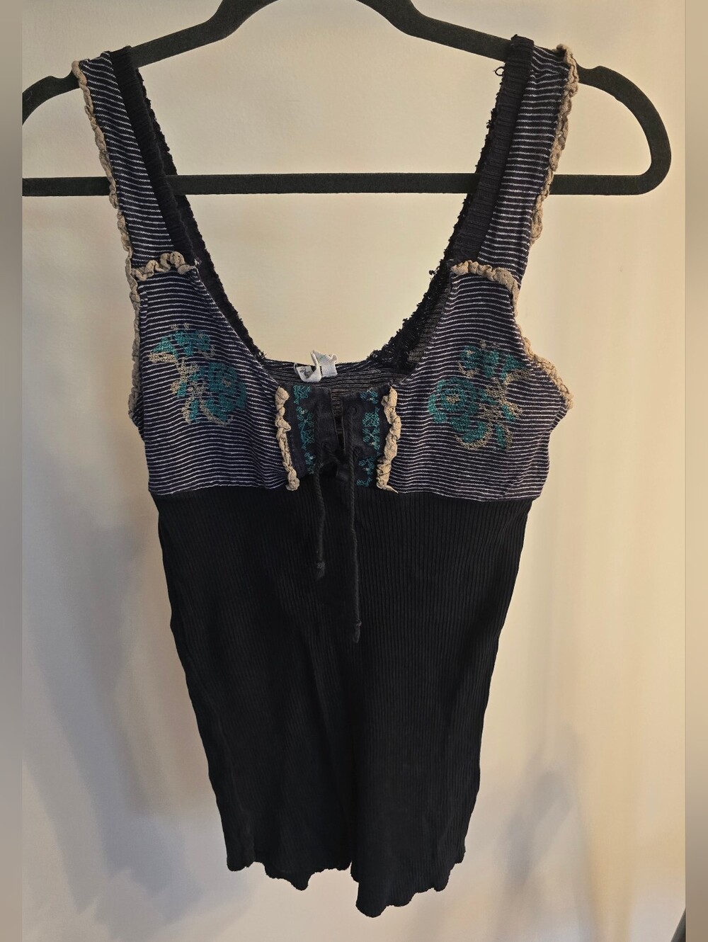 Free People Vintage Blue Embroidered Ruffle Trim Camisole Tank Top Size L
